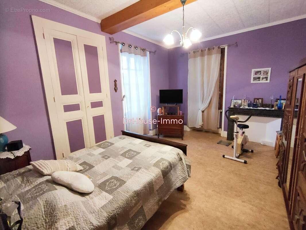Maison 113 m² à Saint-Bonnet-De-Valclerieux  - photo 6