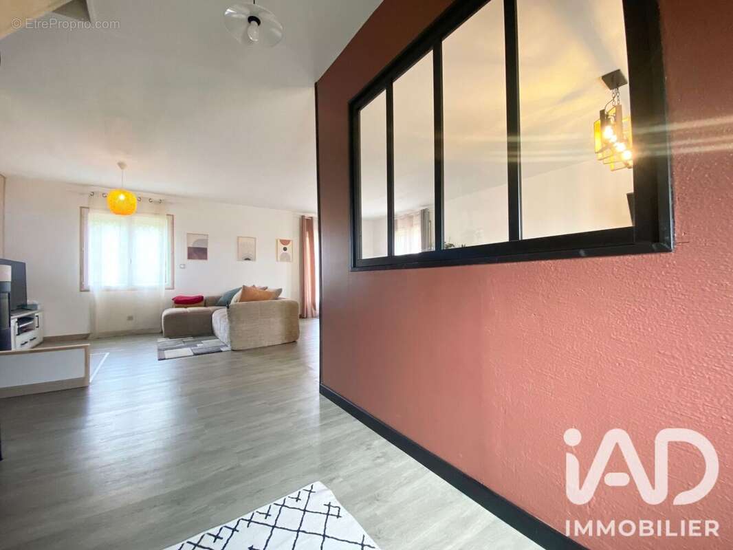 Maison 102 m² à La Loupe  - photo 9