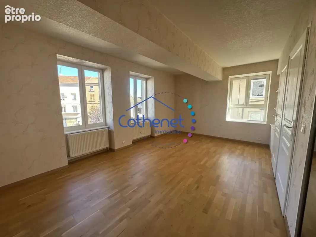 Maison 9 pièces 210 m² à vendre à Coutouvre (42460) - photo 6