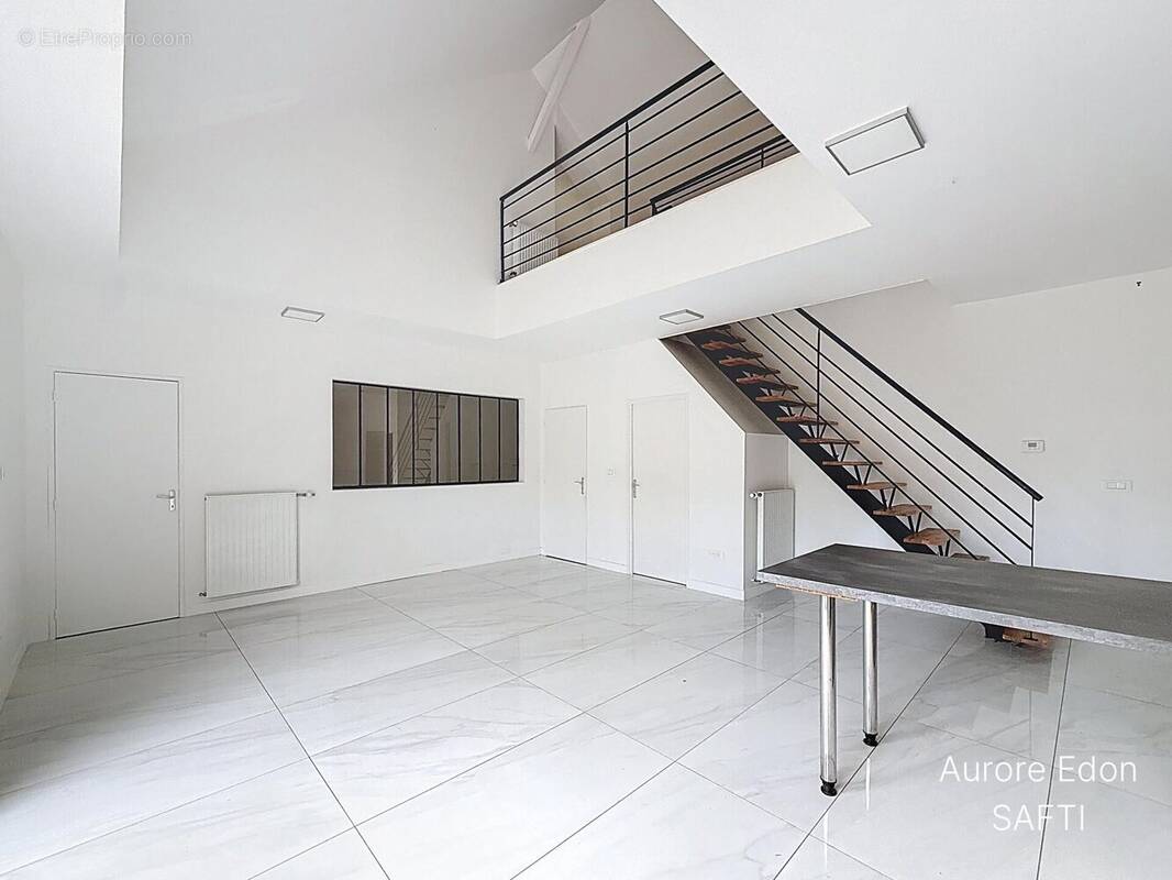 Photo 1 - Maison à CRAON