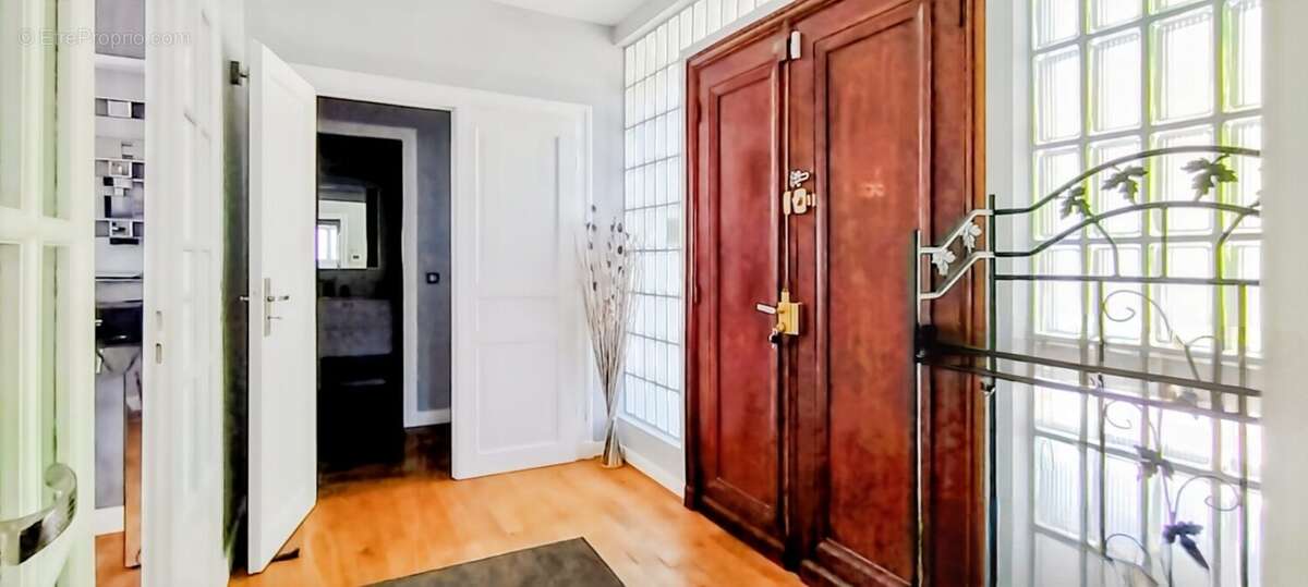 Maison à MONTMORENCY