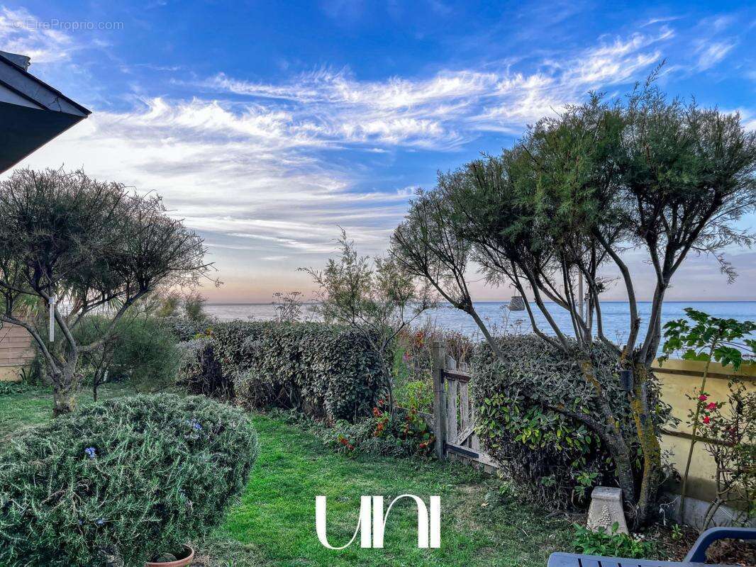 Maison à LUC-SUR-MER