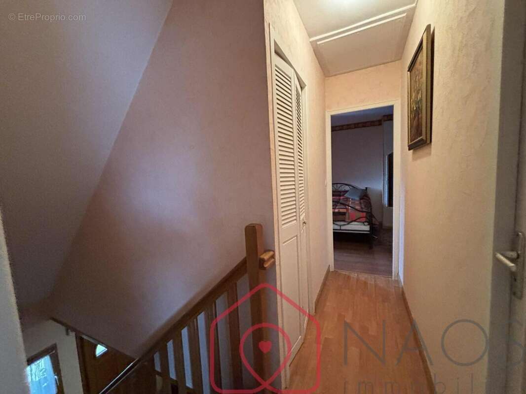 Maison à SAINT-PIERRE-EN-VAL