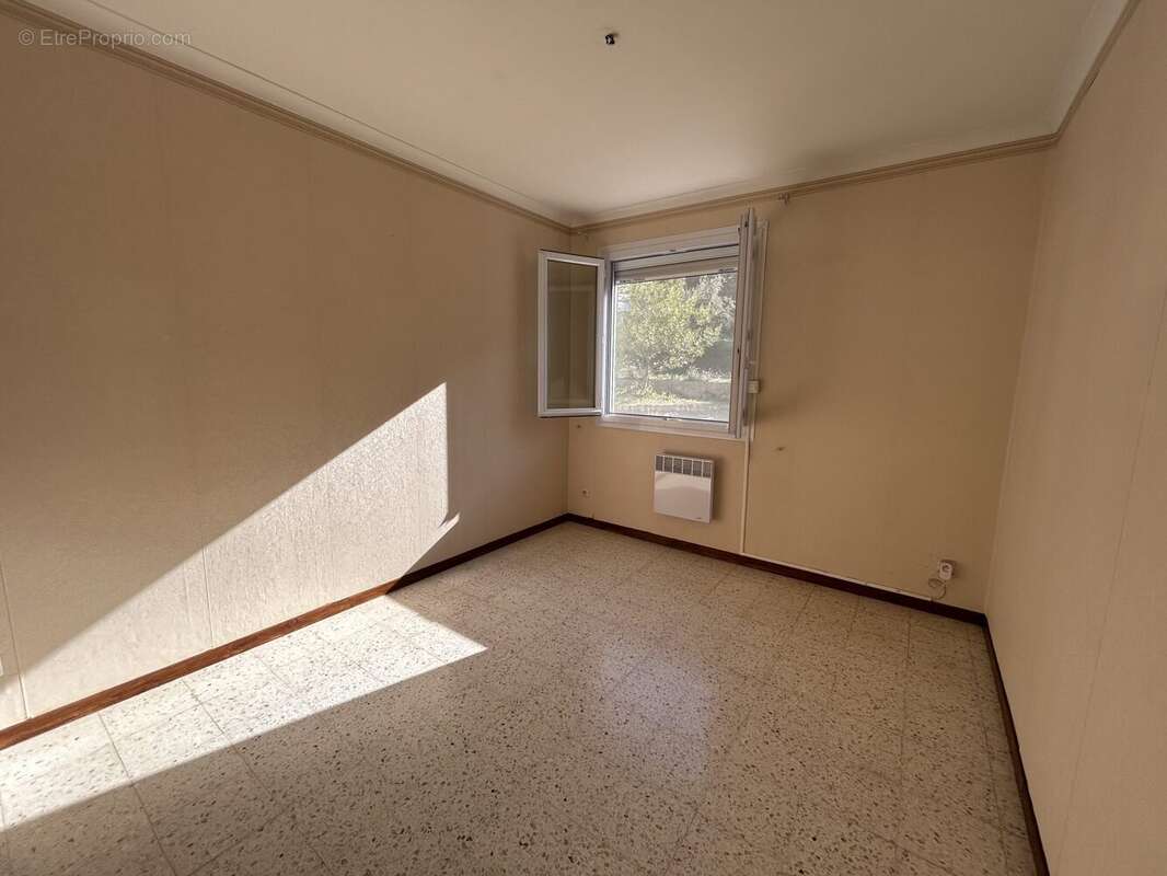 Maison à BAGNOLS-SUR-CEZE