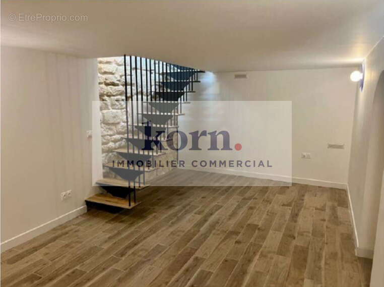 Commerce à PARIS-11E