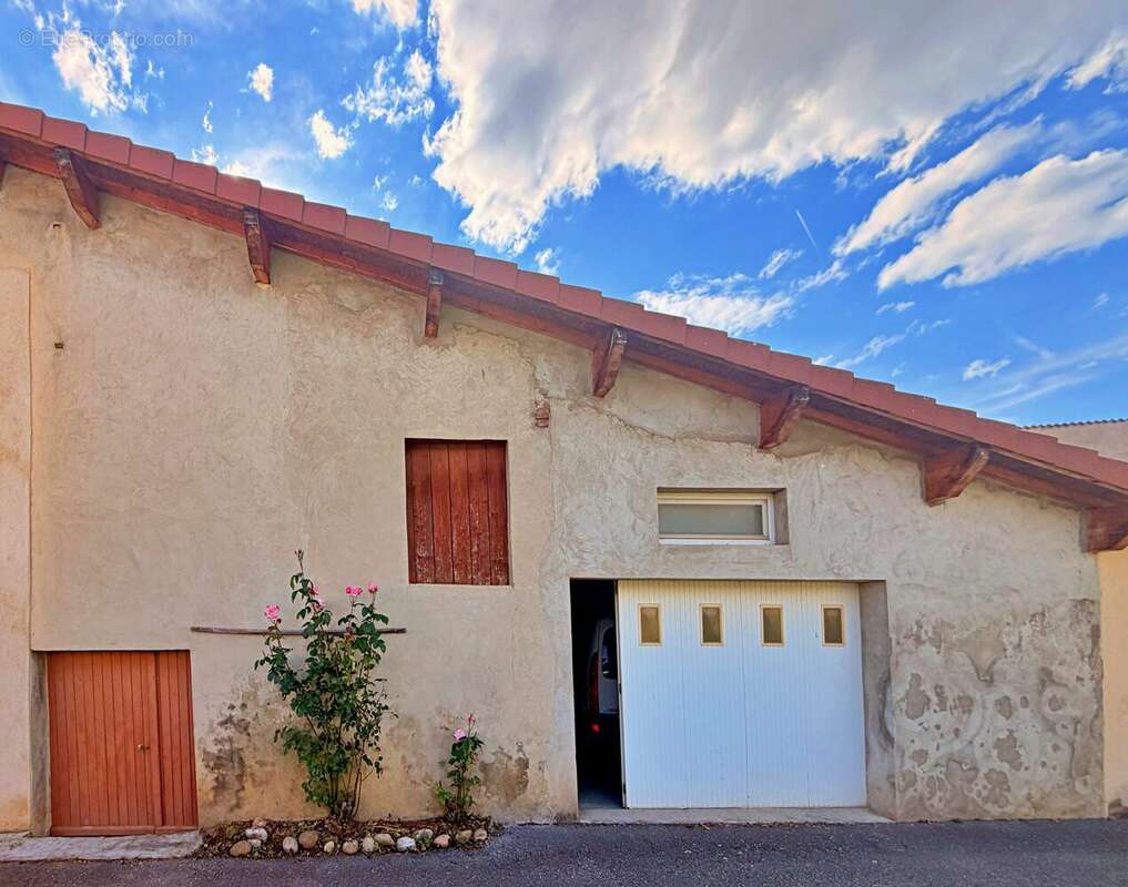 Maison 147 m² à Montelier  - photo 4