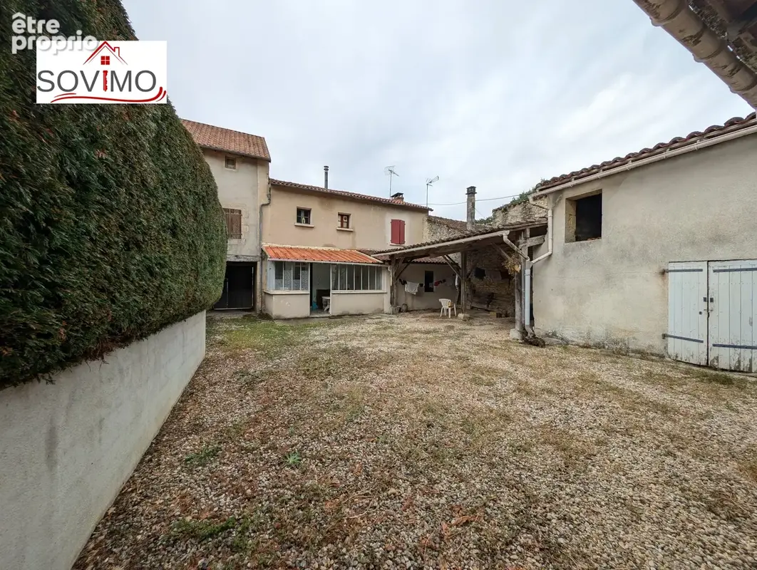 Belle opportunité en centre-bourg   maison avec grand jardin et dépendances - photo 21