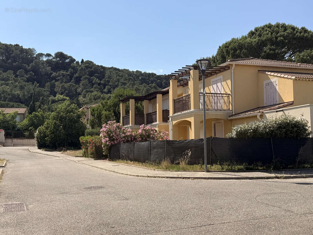 Maison à BAGNOLS-SUR-CEZE