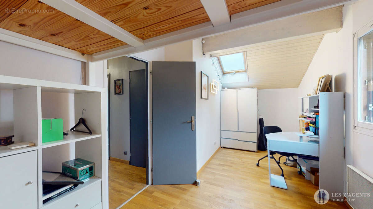 Maison à ECHIROLLES