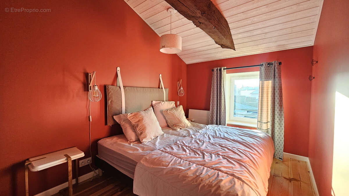 Maison à LES HERBIERS