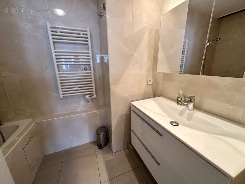 Appartement à PARIS-7E