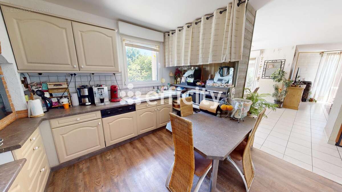 Maison 134 m² à Amagney  - photo 14