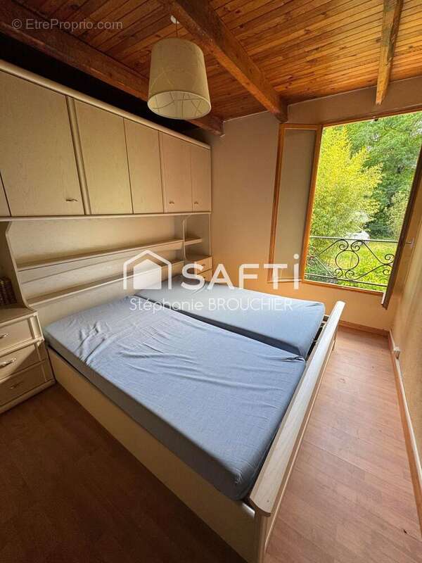 Maison 137 m² à Sampzon  - photo 8