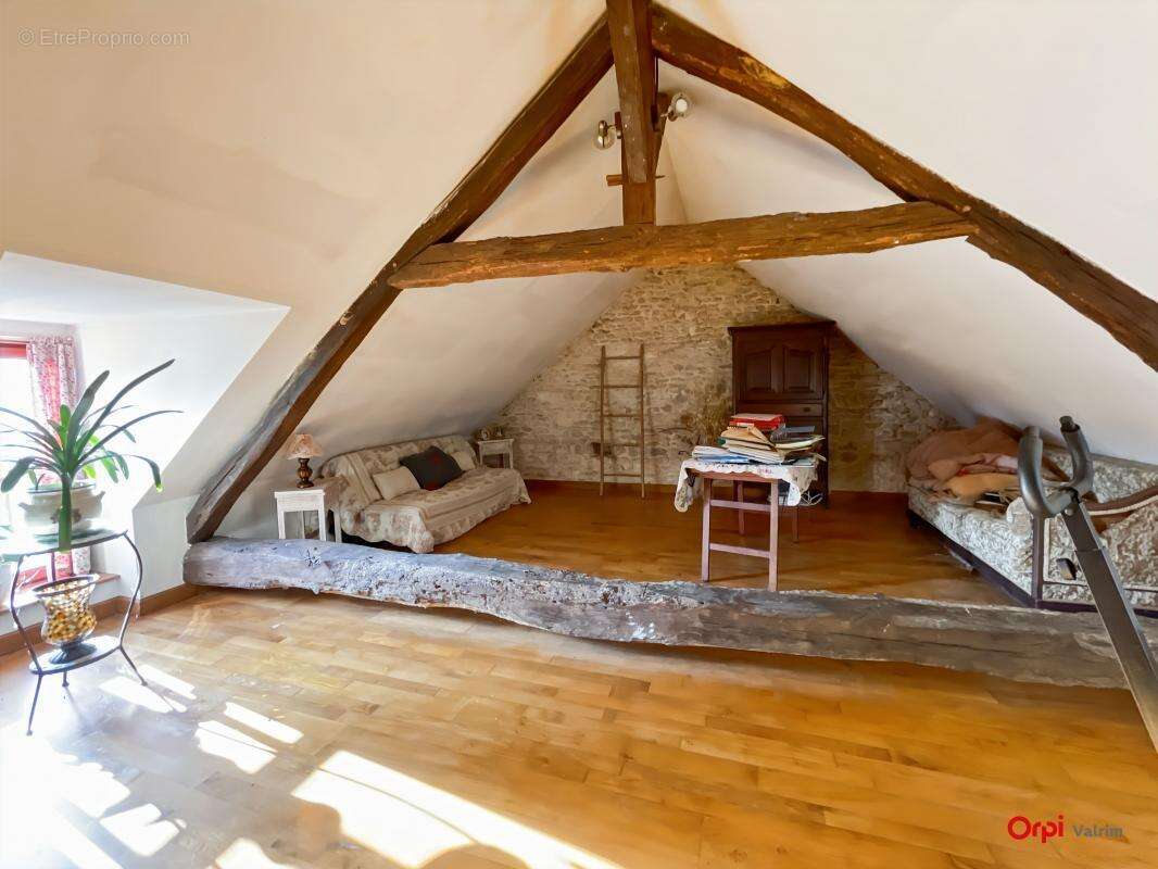 Maison à TREILLES-EN-GATINAIS