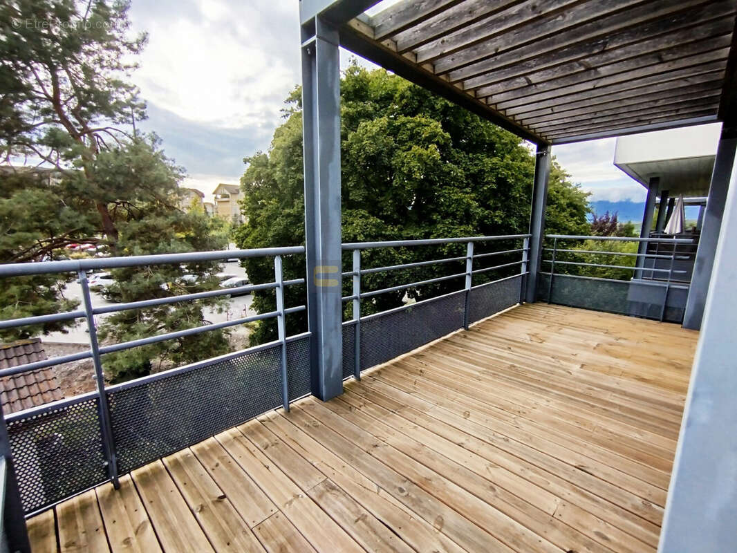 Appartement à SAINT-JULIEN-EN-GENEVOIS