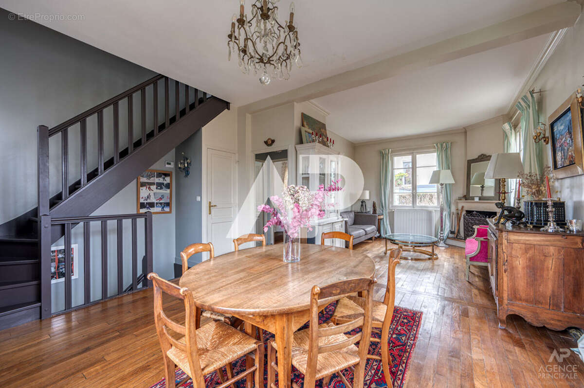 Maison à RUEIL-MALMAISON