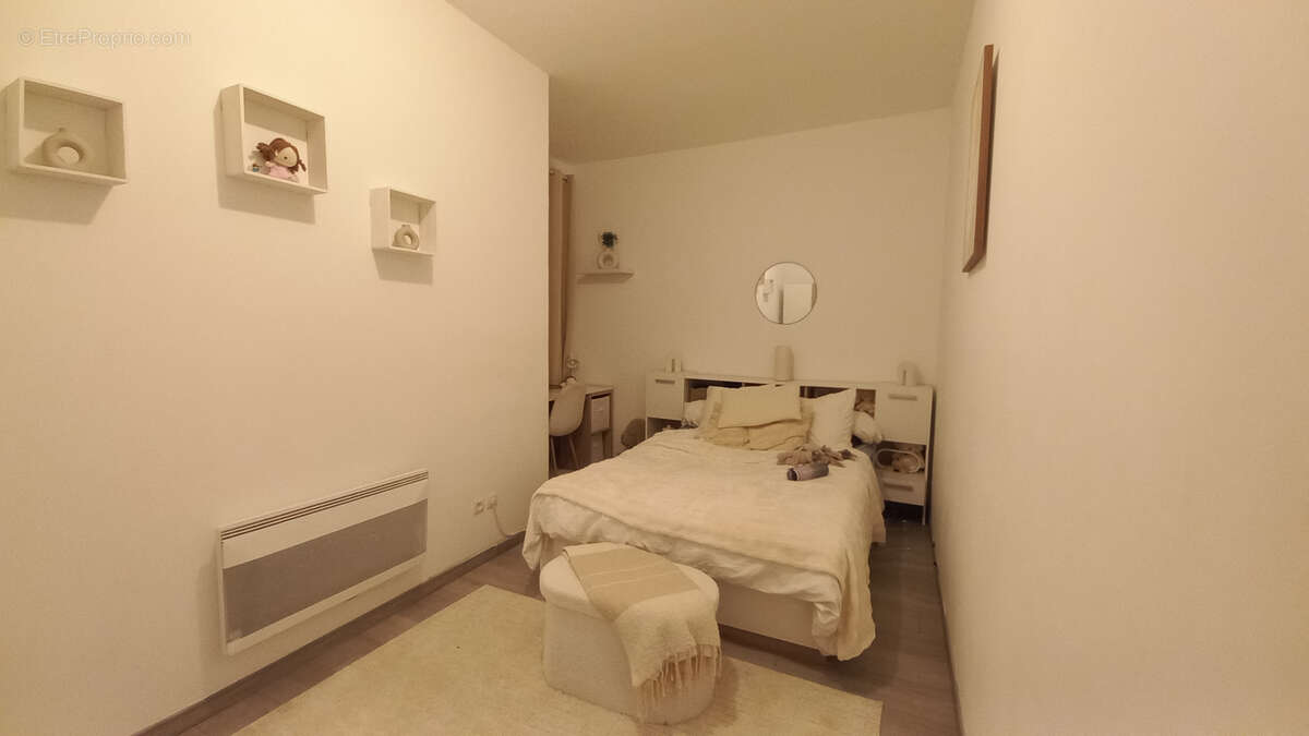 Appartement à LESPIGNAN