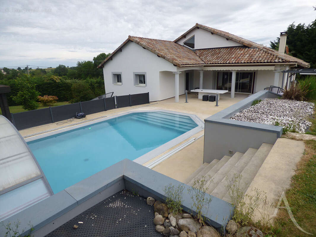 Maison d'architecte Eclose Badinieres 6 pièce(s) 182 m2 - photo 5