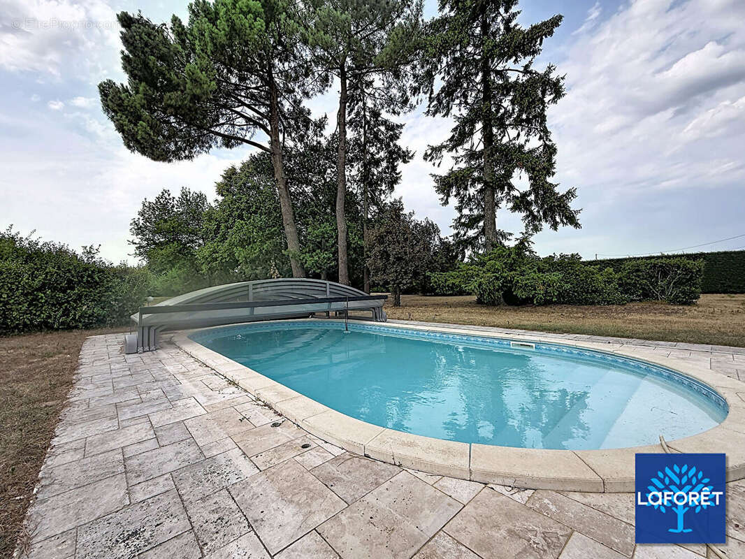 HUISSEAU-SUR-COSSON - Maison familiale de 148 m² avec piscine - photo 7