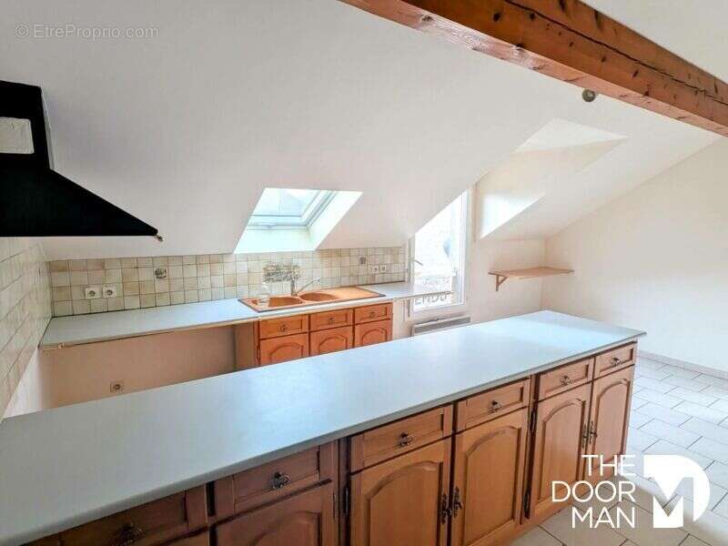 Appartement à LES ESSARTS-LE-ROI