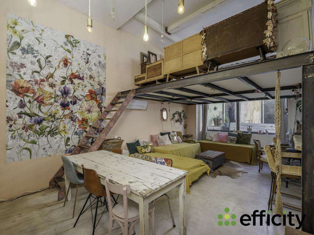 Commerce à MARSEILLE-1E