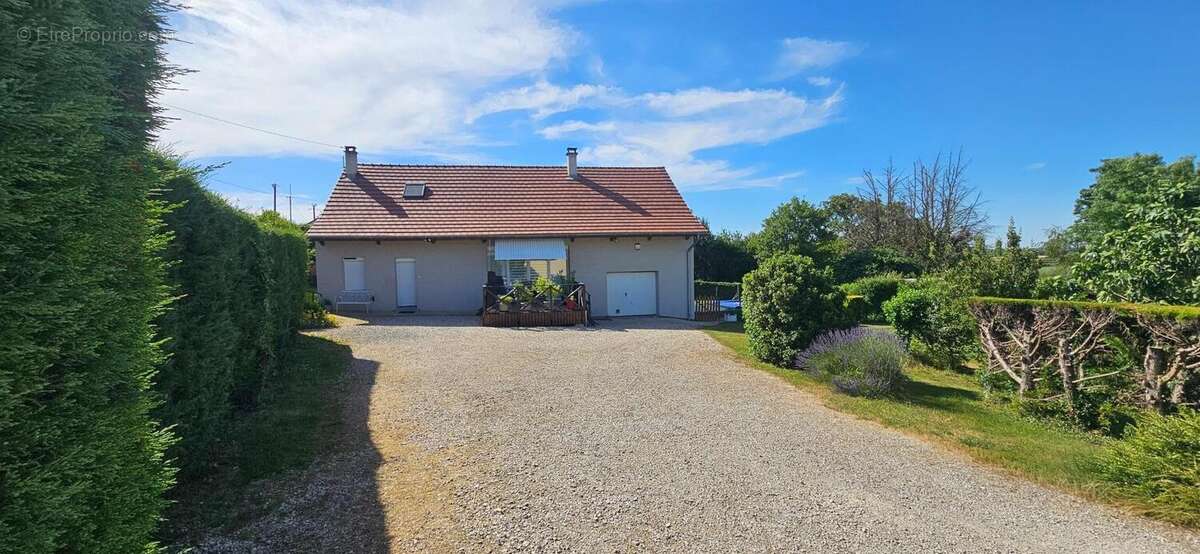 Photo 3 - Maison à PIERRE-DE-BRESSE
