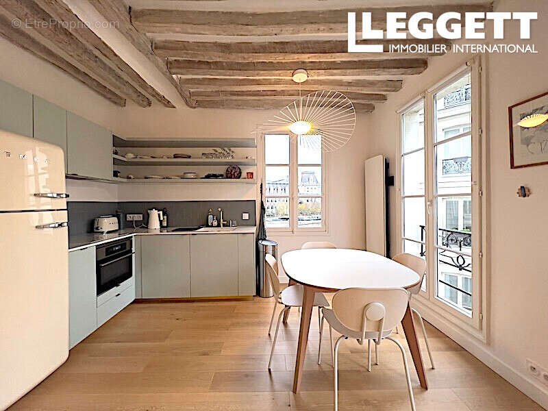 Appartement à PARIS-4E