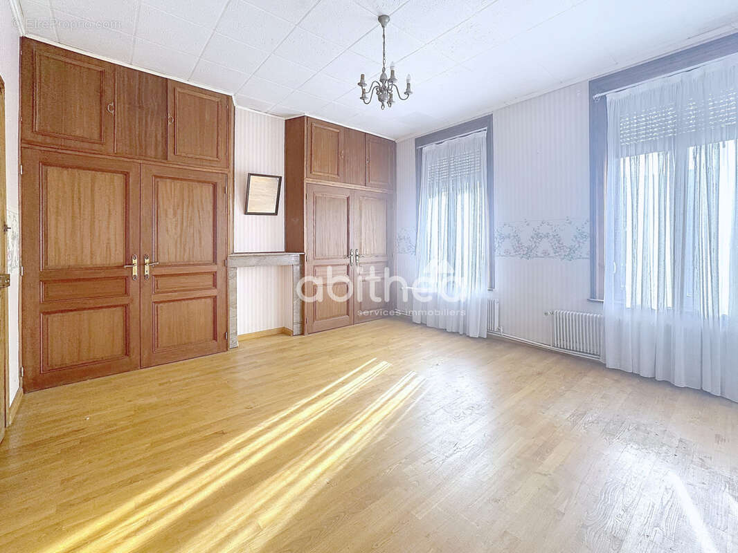 Maison à SALLAUMINES