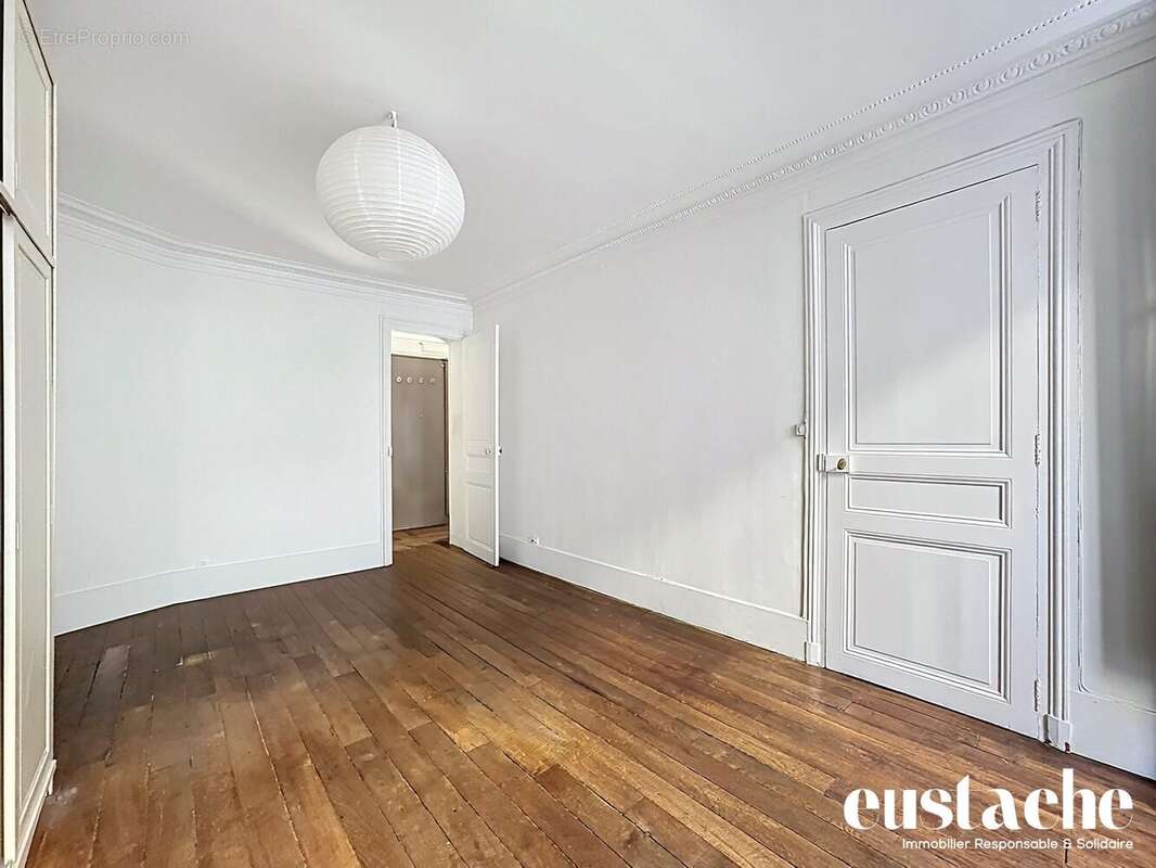 Appartement à PARIS-10E
