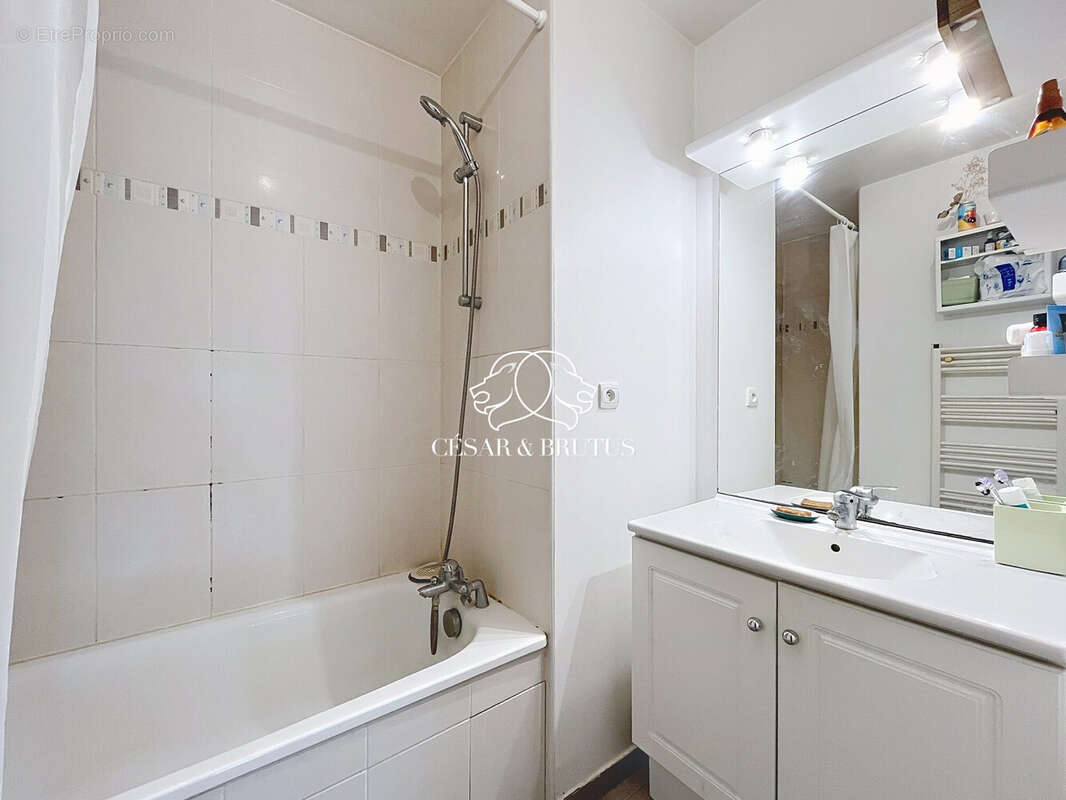 Appartement à LYON-8E