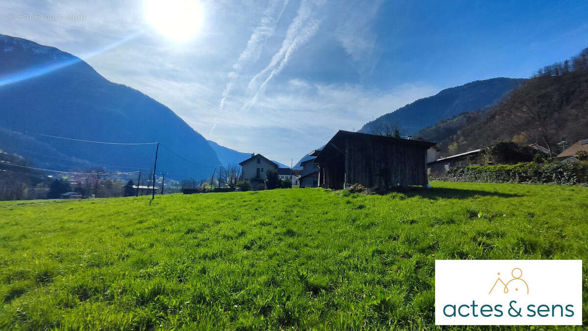 Terrain à SAINT-PAUL-SUR-ISERE