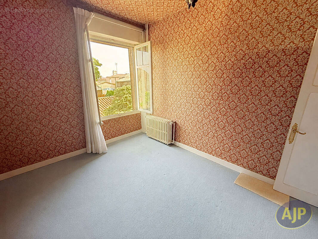 Grande maison familiale avec local transformable - photo 6