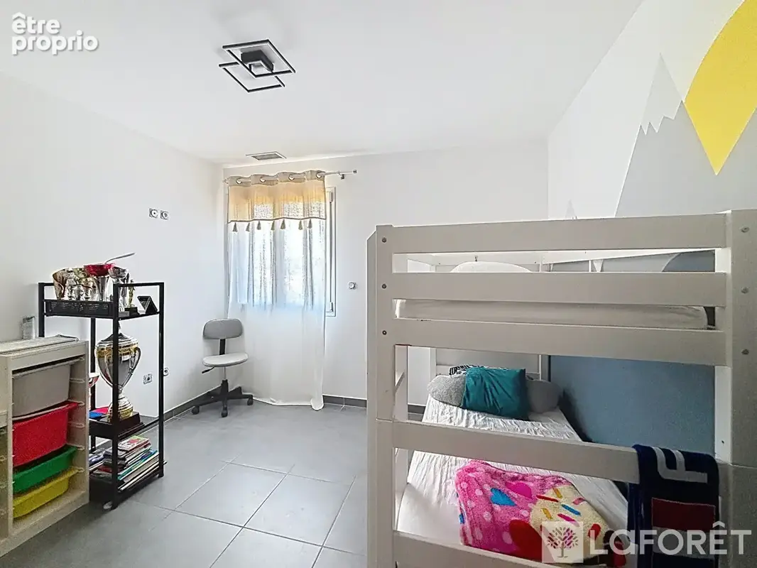 Villa 4 chambres de 126 m² sur 846 m² - Cers - photo 6