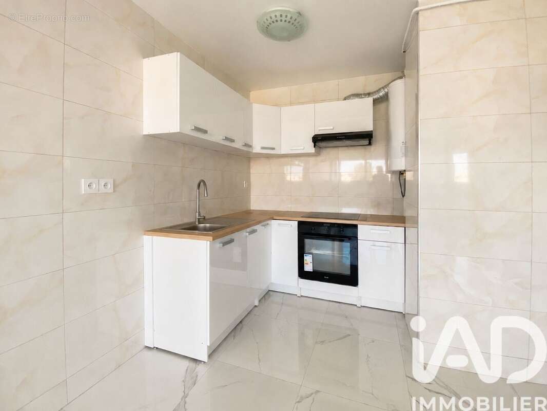 Photo 3 - Appartement à AUBERVILLIERS