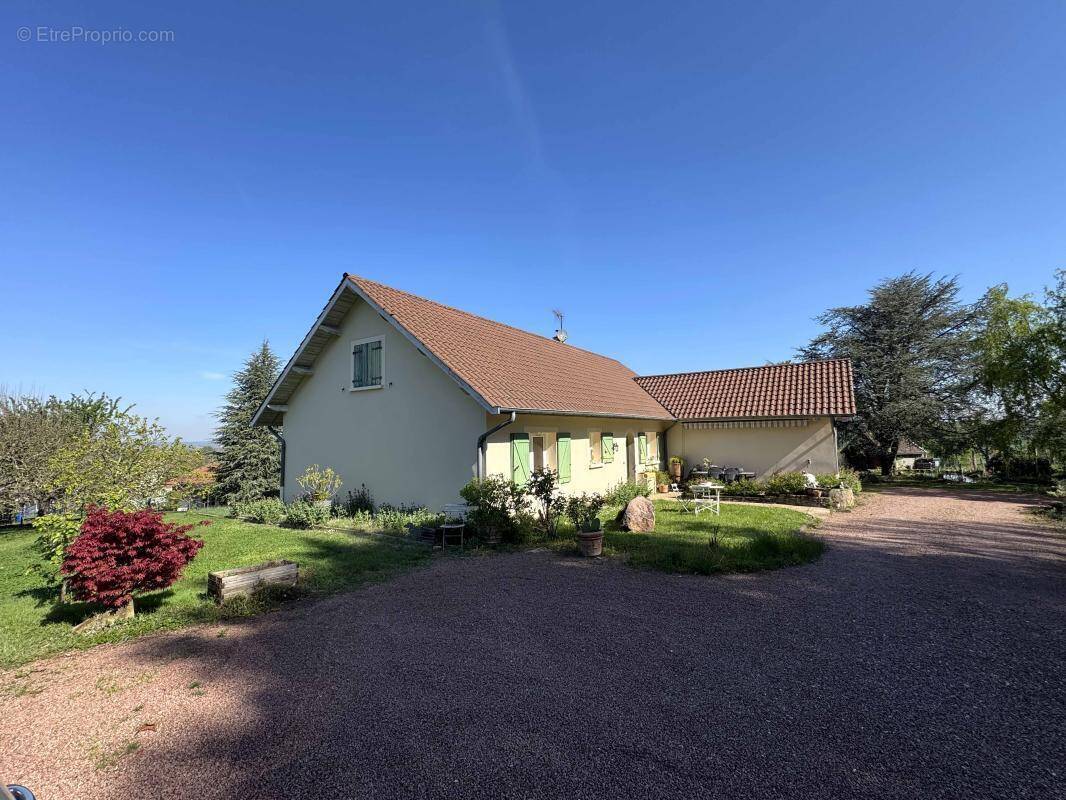 Maison à PERREUX