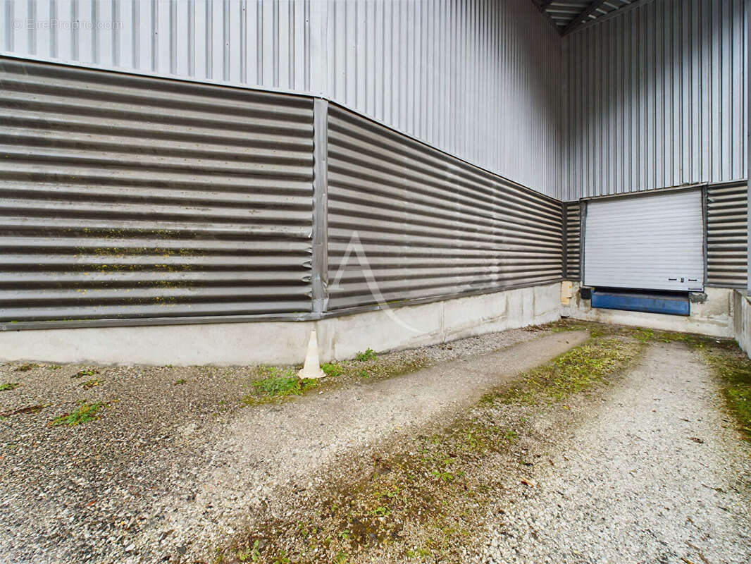 Commerce à LA BALME-DE-THUY