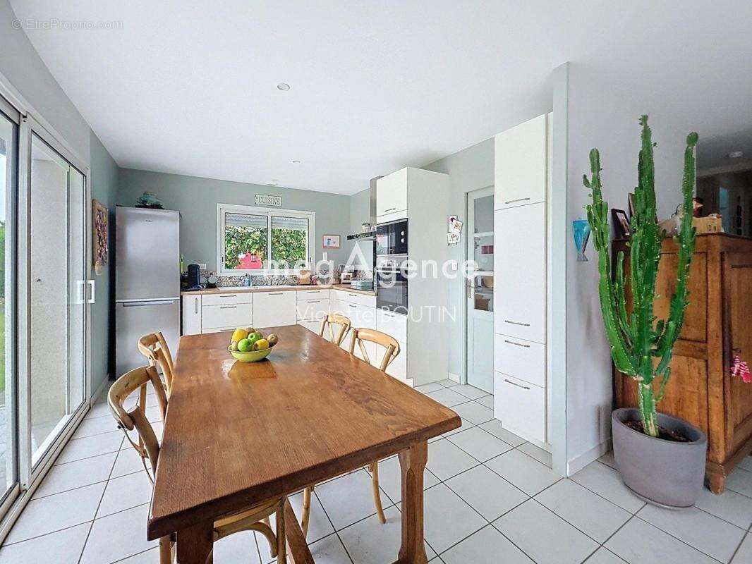 Maison à TREMENTINES