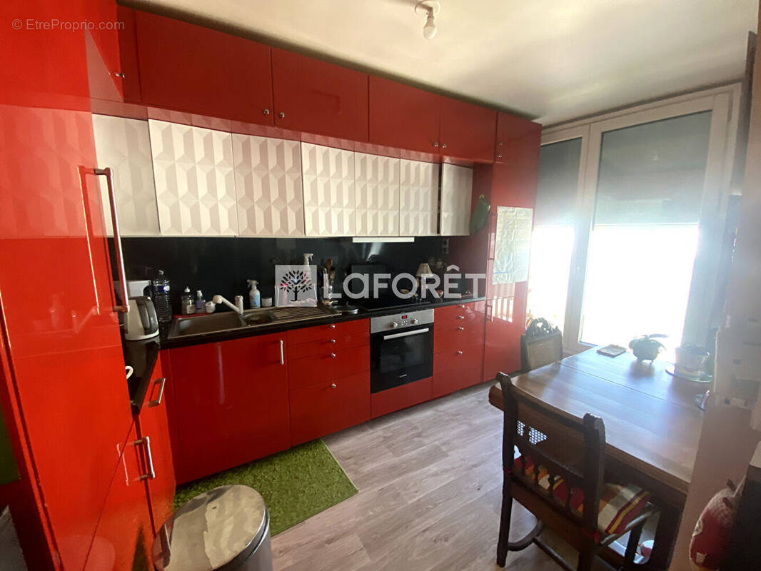 Appartement à NANTERRE