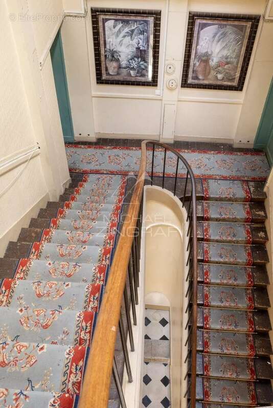 Appartement à PARIS-7E