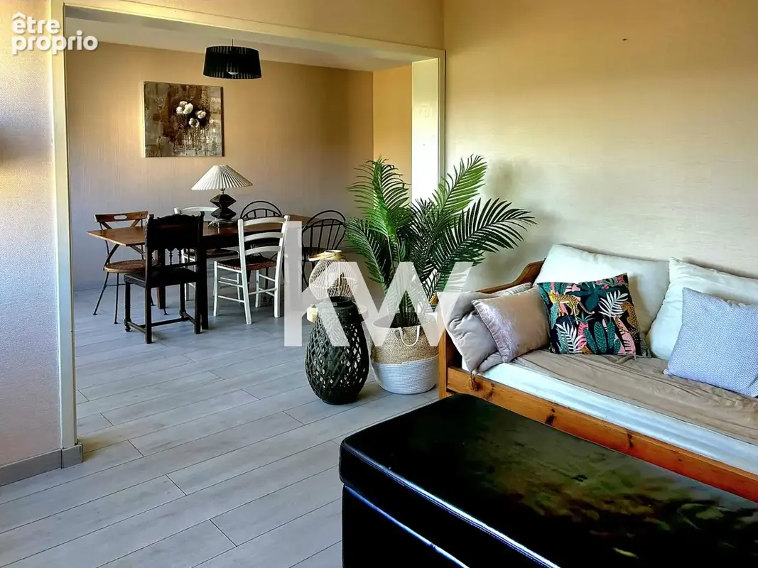 Appartement 4 pièces 76 m² à vendre à Besancon (25000) - photo 2