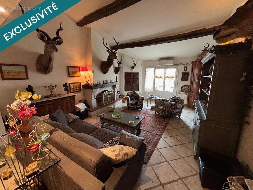 Maison 145 m² à Esparron  - photo 2