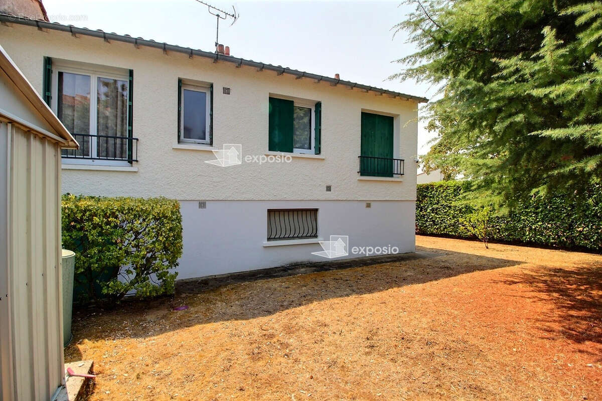Maison Aiffres 4 pièce(s) 110 m2 - photo 3