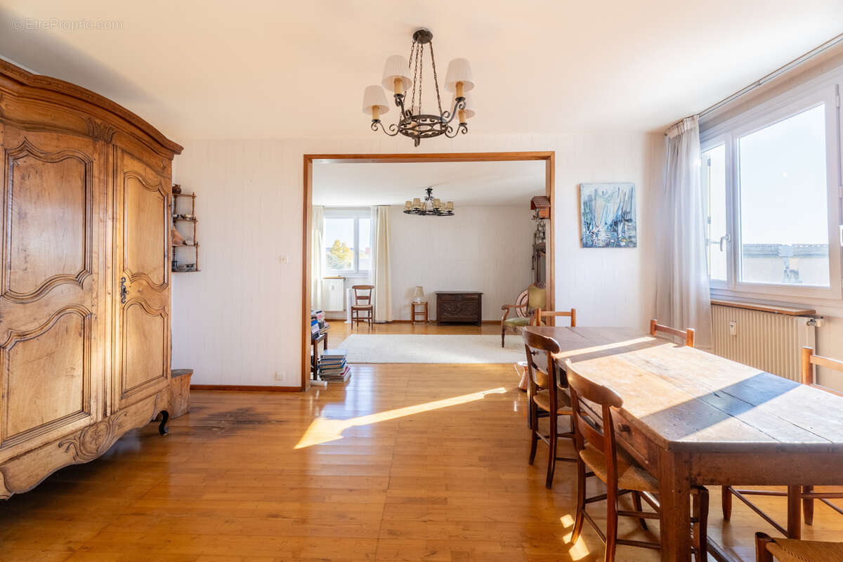 Appartement à AIX-EN-PROVENCE