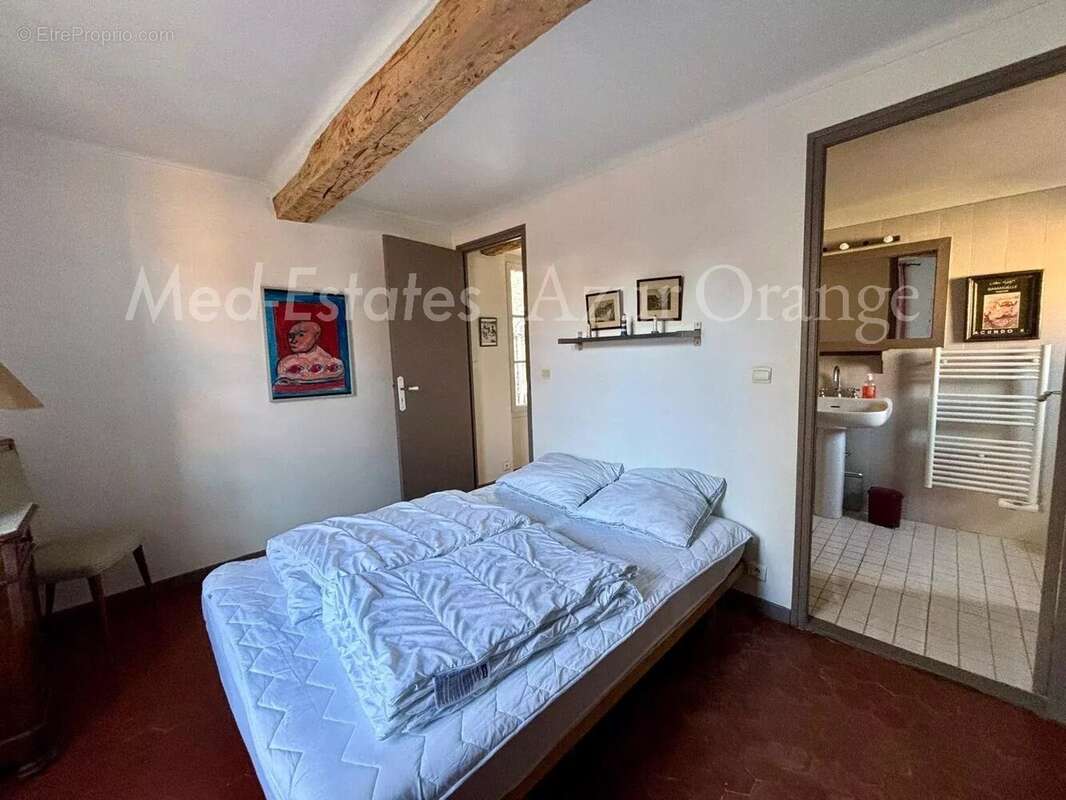Appartement à LA GARDE-FREINET