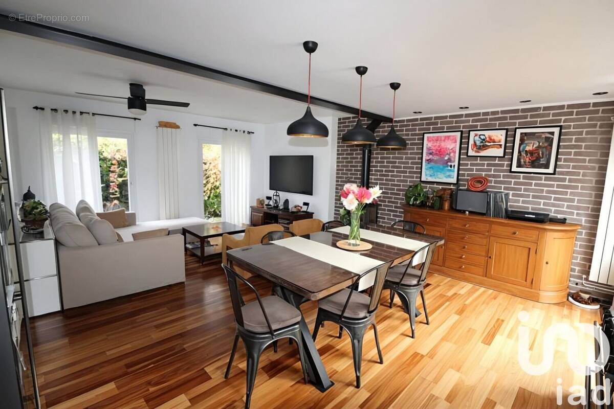 Photo 1 - Maison à VITRY-SUR-SEINE