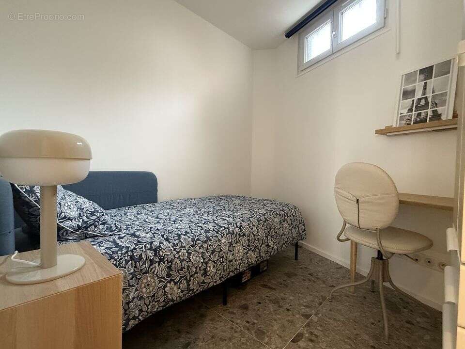 Appartement à LA GARENNE-COLOMBES