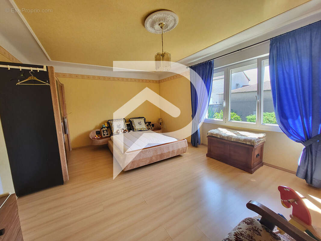 Maison à MARBEVILLE