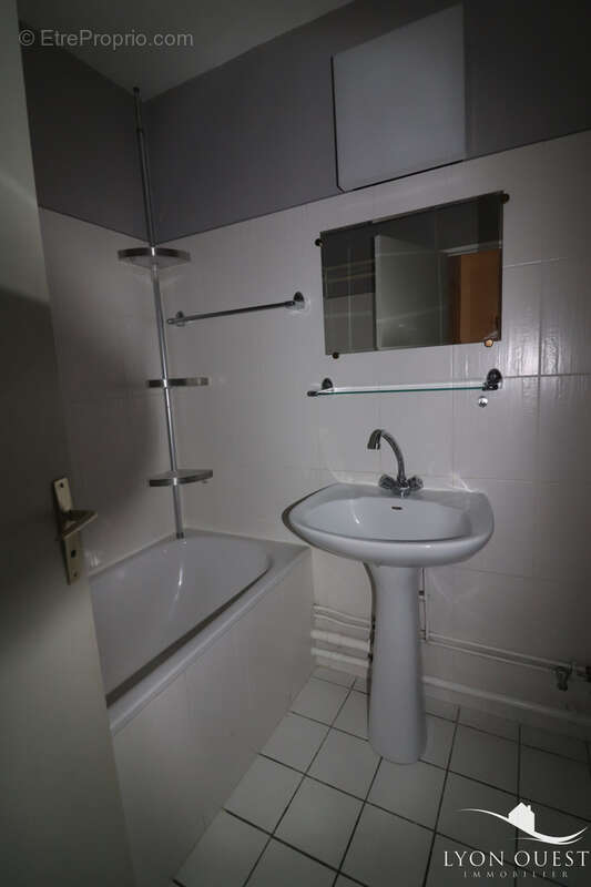 Appartement à CHARBONNIERES-LES-BAINS