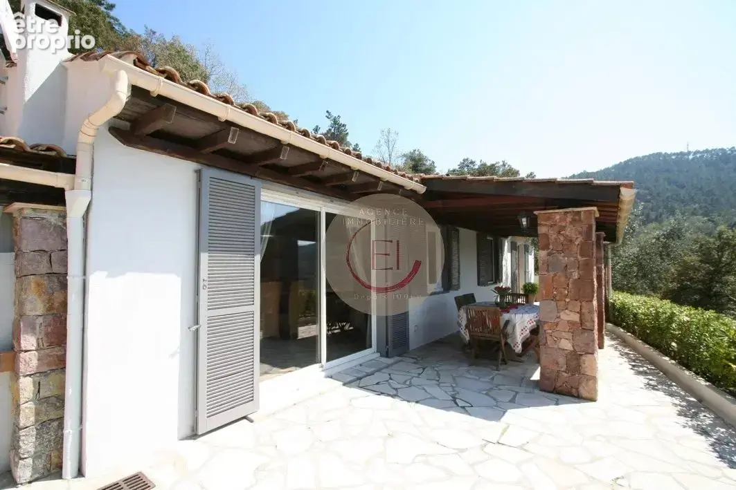 Superbe vue pour cette jolie villa renovee! - photo 12