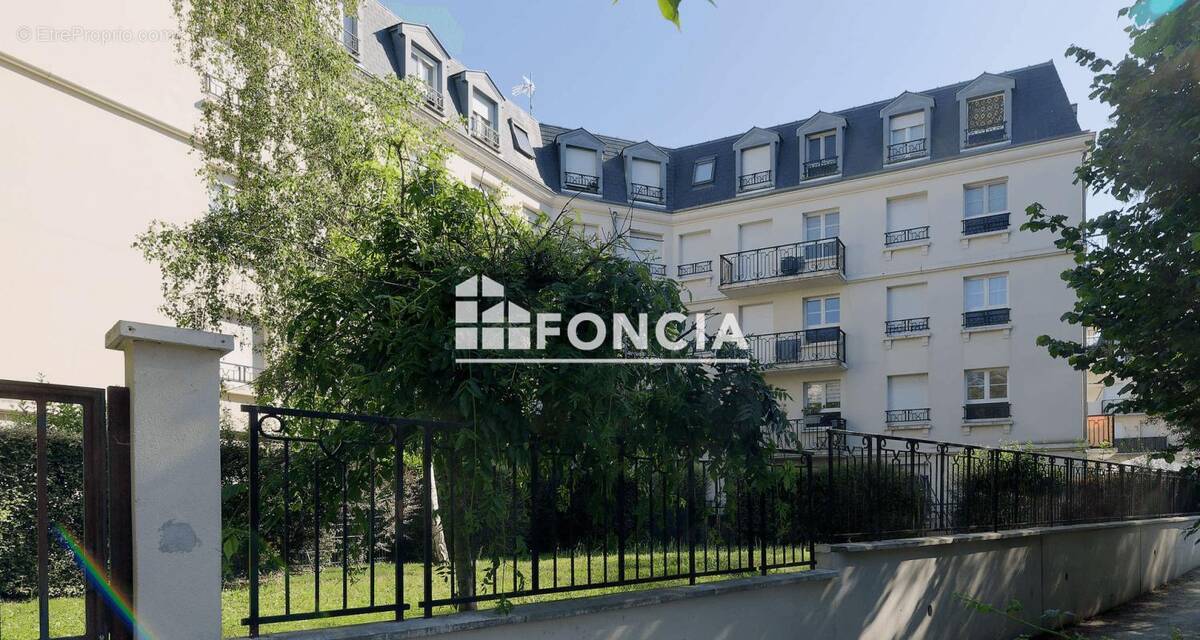 Appartement à CORBEIL-ESSONNES